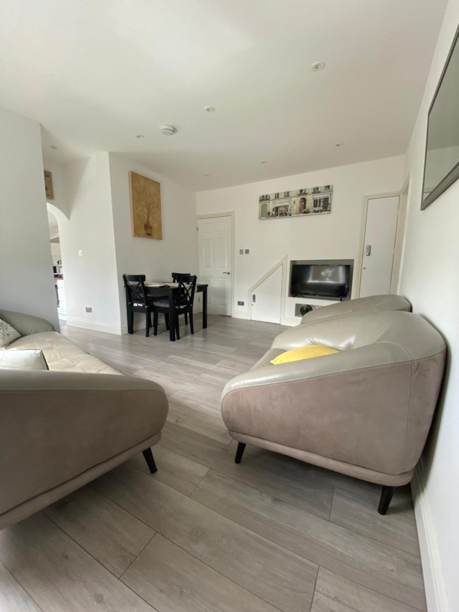 Eejs Modern London 3 Bed Flat Near Crystal Palace Stadium - Great Transport Links Norwood Exteriér fotografie